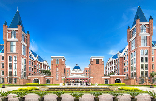 学校简介 学校简介