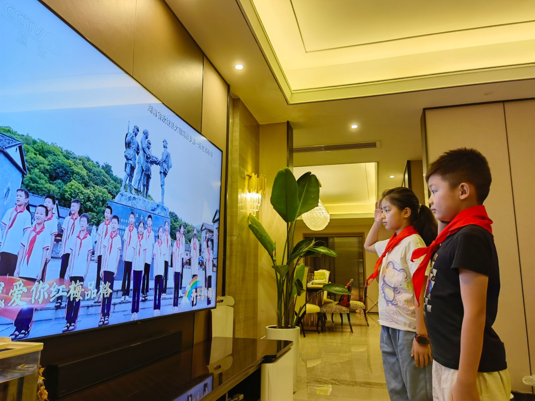 因疫情延期返校，小学部师生相约云课堂