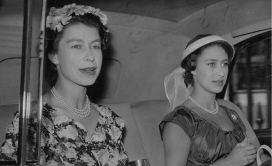 英国女王的假面,终于可以摘下了 英国女王的假面,终于可以摘下了