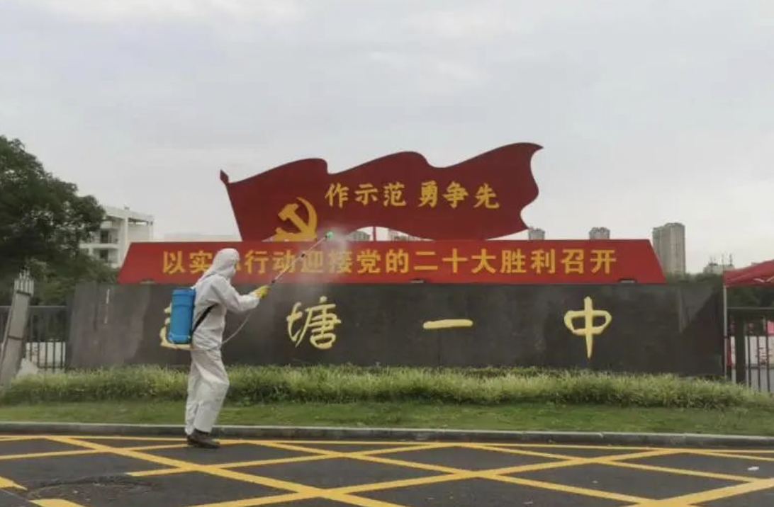 環(huán)衛(wèi)保障高考 助力學(xué)子金榜題名