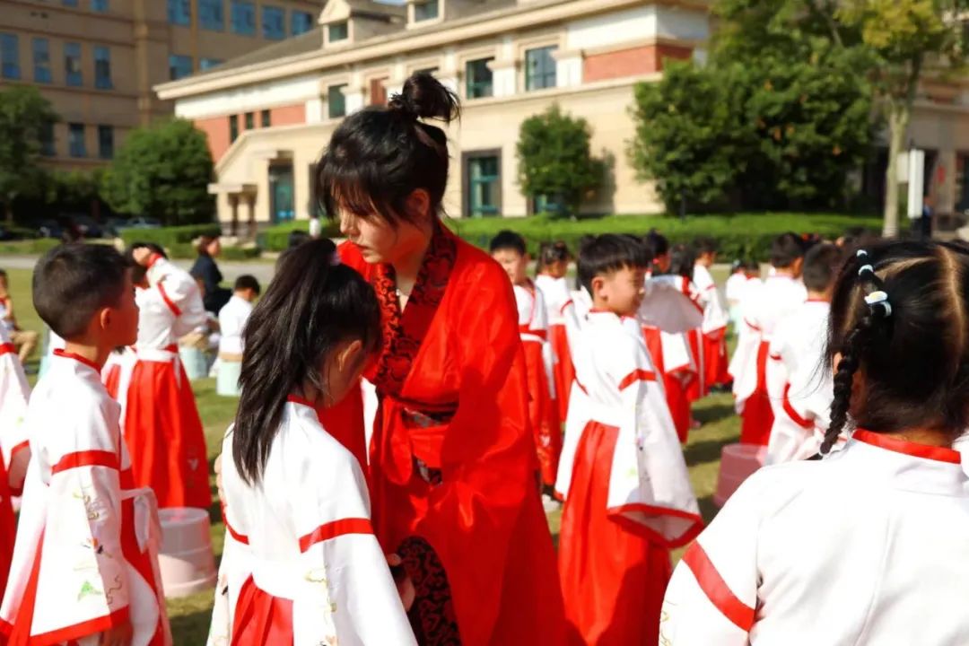 开笔启蒙，慧悦人生| 成都王府外国语学校2022—2023学年新小一开笔礼活动