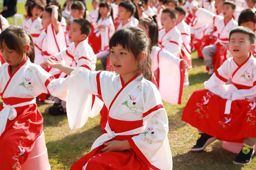 开笔启蒙，慧悦人生| 成都王府外国语学校2022—2023学年新小一开笔礼活动