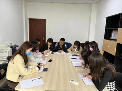 下沉一线，回归课堂——成都王府管理干部深入课堂抓教学
