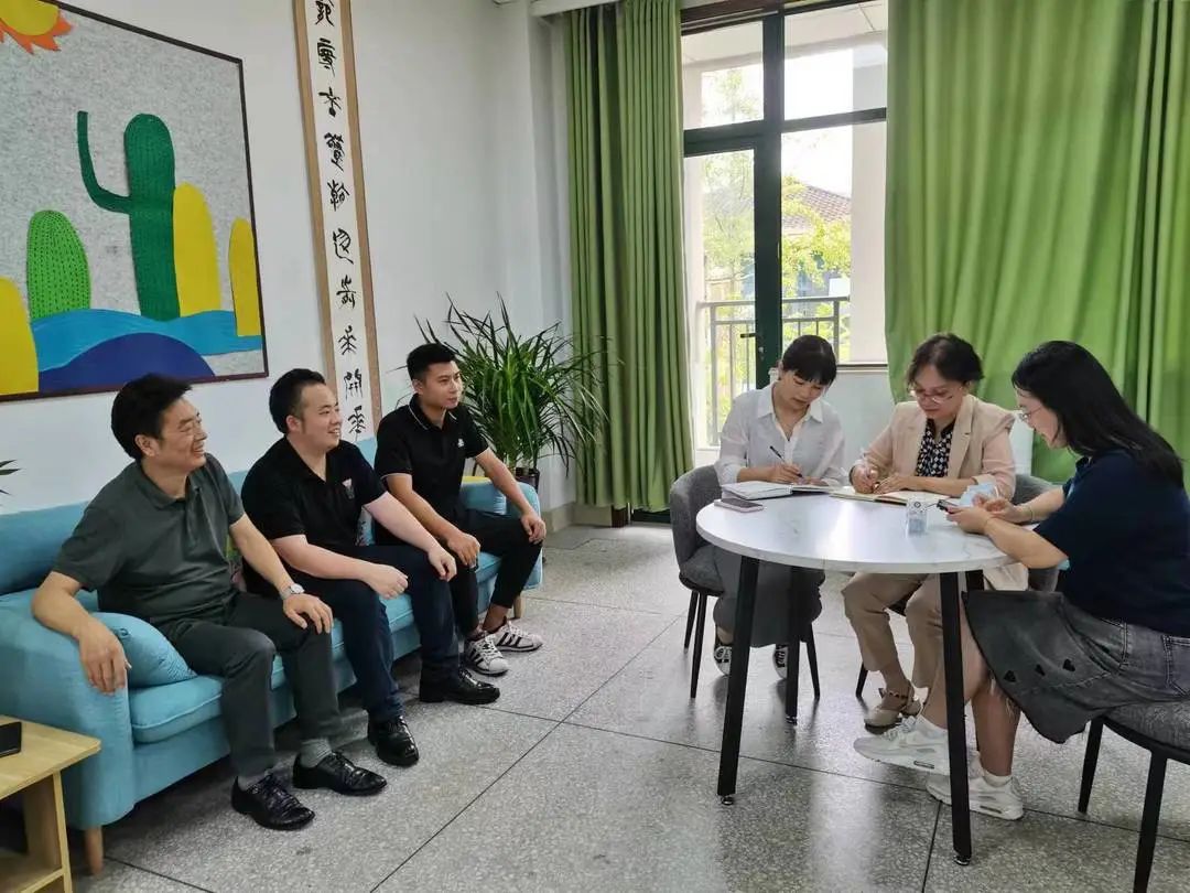 下沉一线，回归课堂——成都王府管理干部深入课堂抓教学