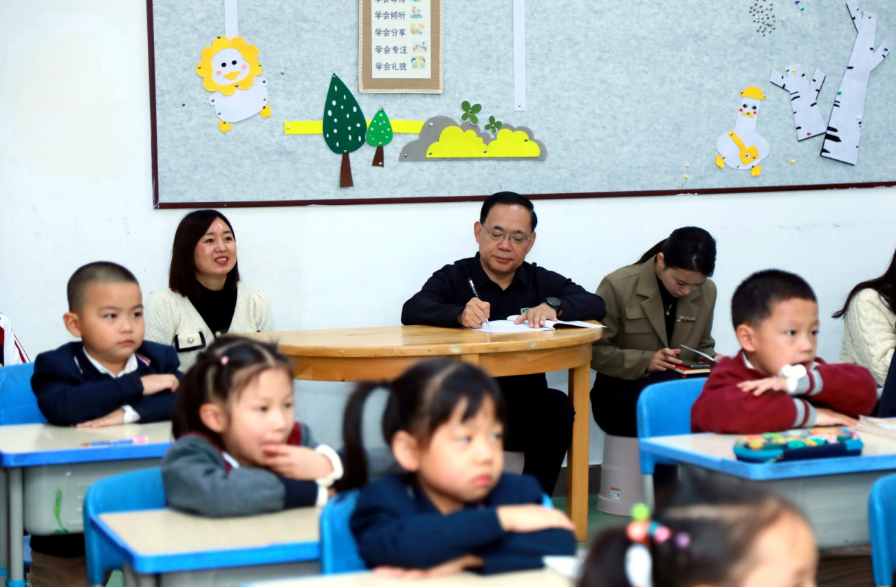 下沉一线，回归课堂——成都王府管理干部深入课堂抓教学