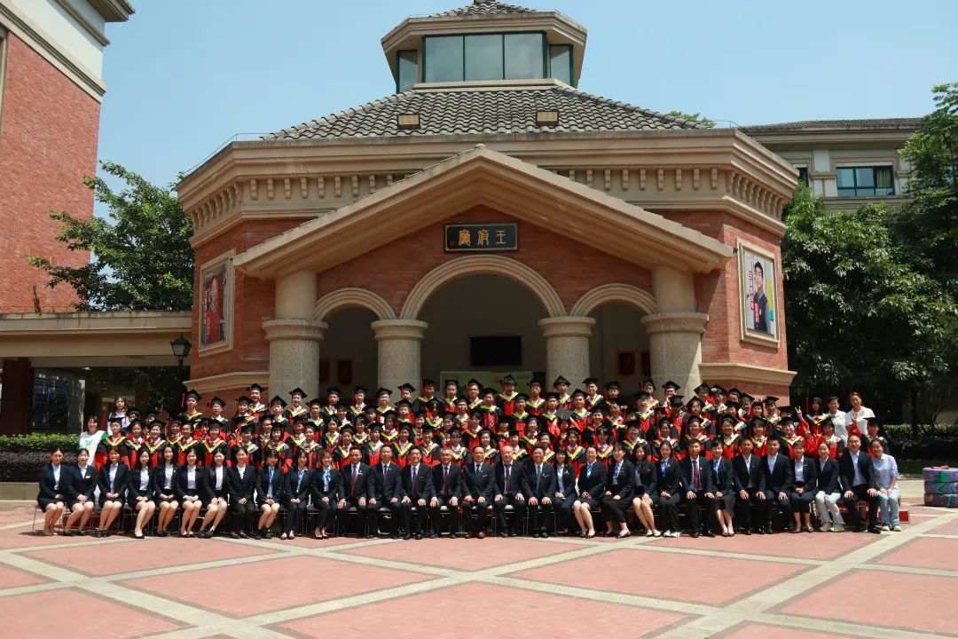 王者之师，筑梦未来 | 成都王府外国语学校2023年教师招聘简章