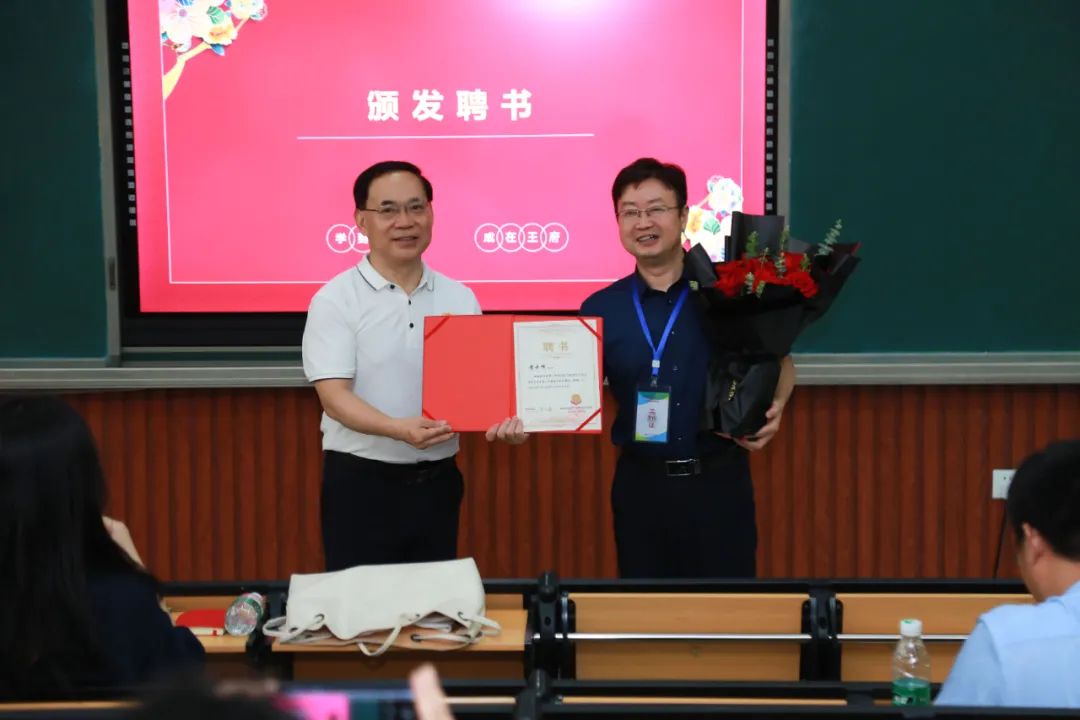 王者之师，筑梦未来 | 成都王府外国语学校2023年教师招聘简章