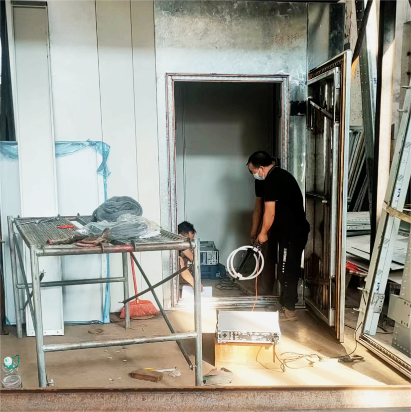 深圳市常創(chuàng)科技有限公司屏蔽門屏蔽效能測試現(xiàn)場