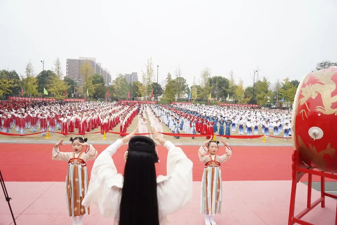 知恩于心,感恩于行——请您查收十一月校长来信 知恩于心,感恩于行——请您查收十一月校长来信
