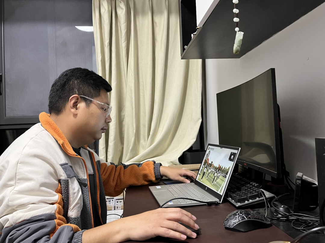 疫情挡不住爱 初中部召开线上家长会 疫情挡不住爱 初中部召开线上家长会