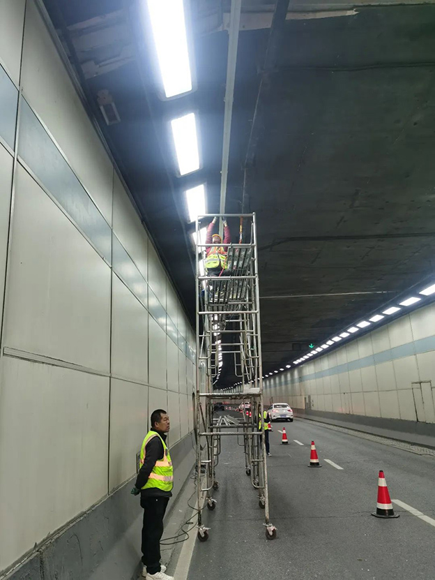 【案例分享】隧道“蜘蛛侠”，施罗德巡检机器人在南昌市青山湖隧道上岗