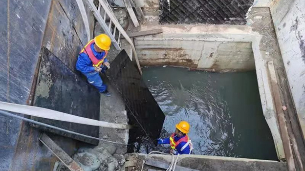 暗涵治理，淤泥这样“清”效果更佳