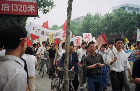 1999年南联盟使馆被炸,德国总理当即访华,被冷落后为何很开心? 1999年南联盟使馆被炸,德国总理当即访华,被冷落后为何很开心?