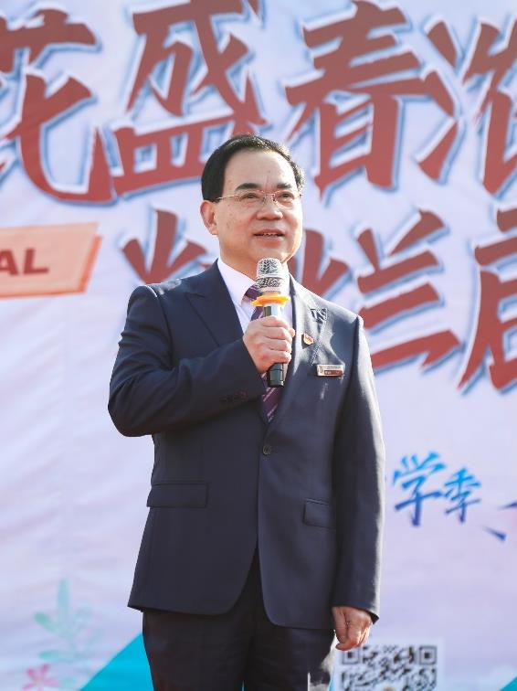 关于成都王府外国语学校，请看这里