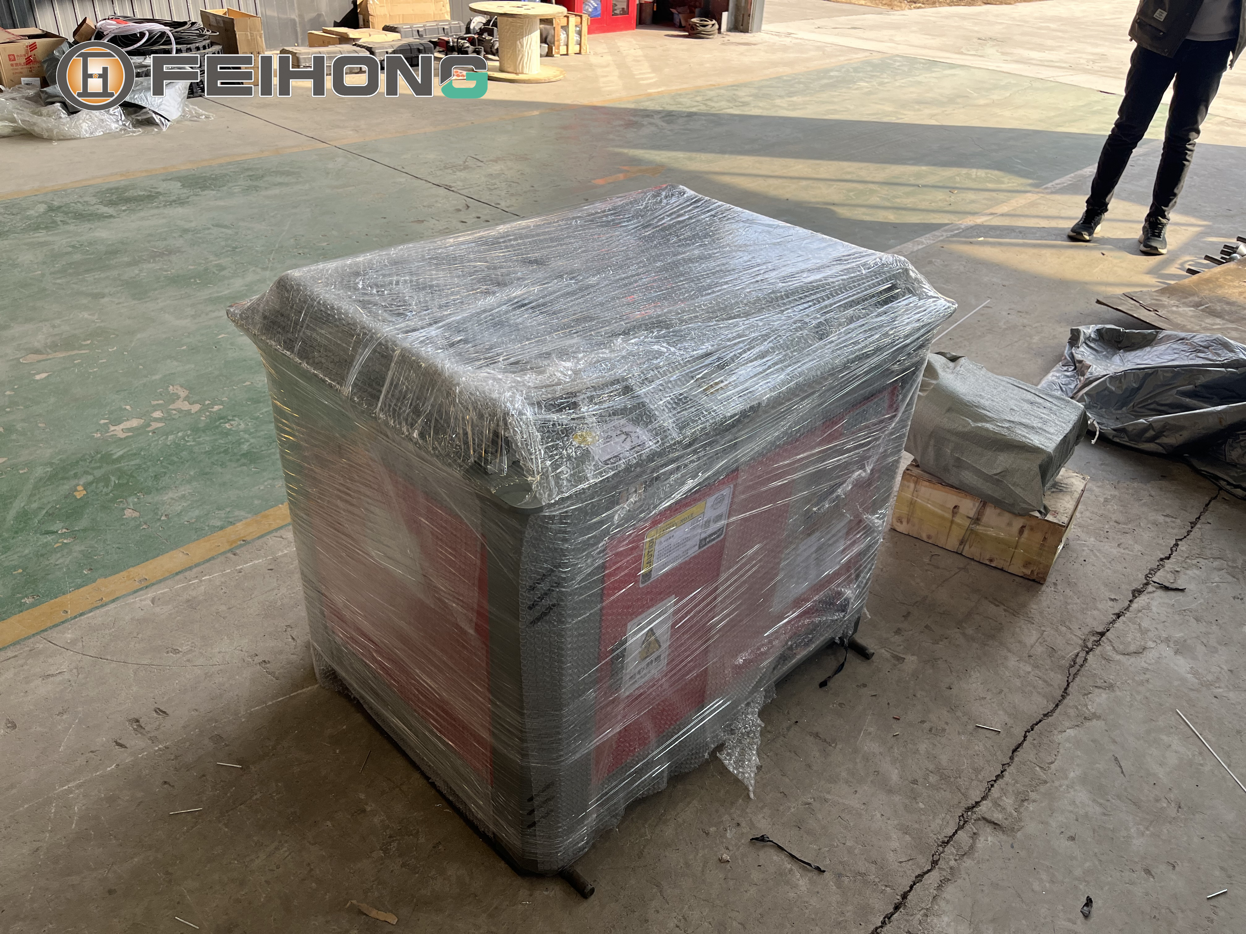 喜訊！熱烈慶祝飛宏3套鋼筋加工設(shè)備裝車完畢順利發(fā)出