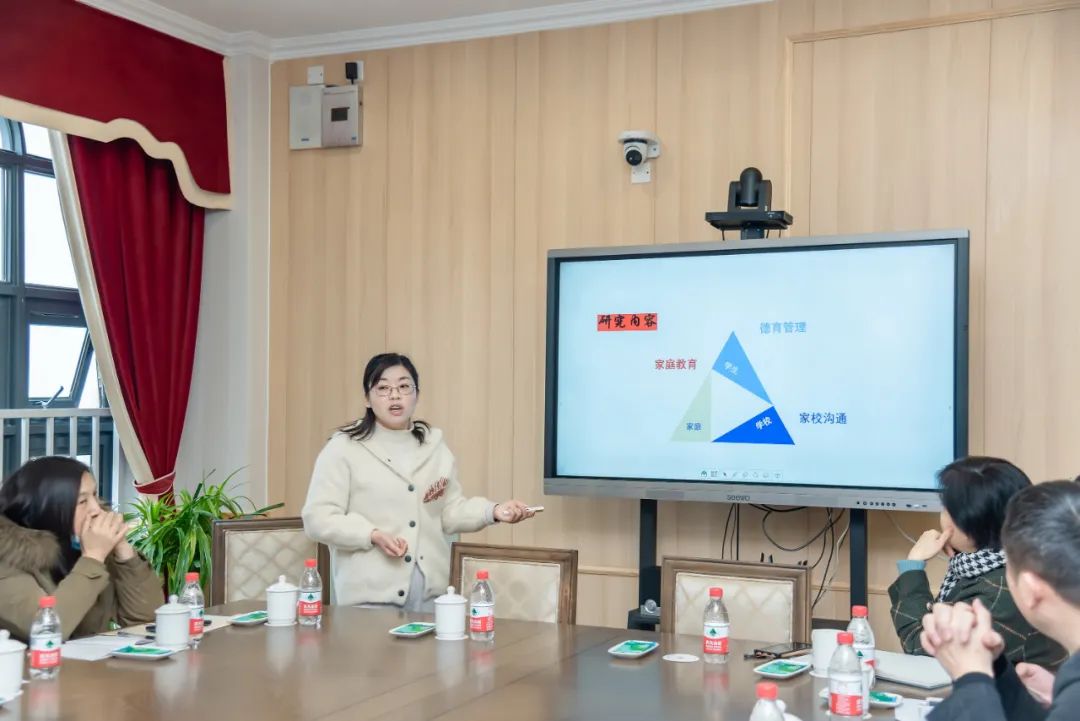 新都区德育常规检查组到校指导学校德育工作 新都区德育常规检查组到校指导学校德育工作