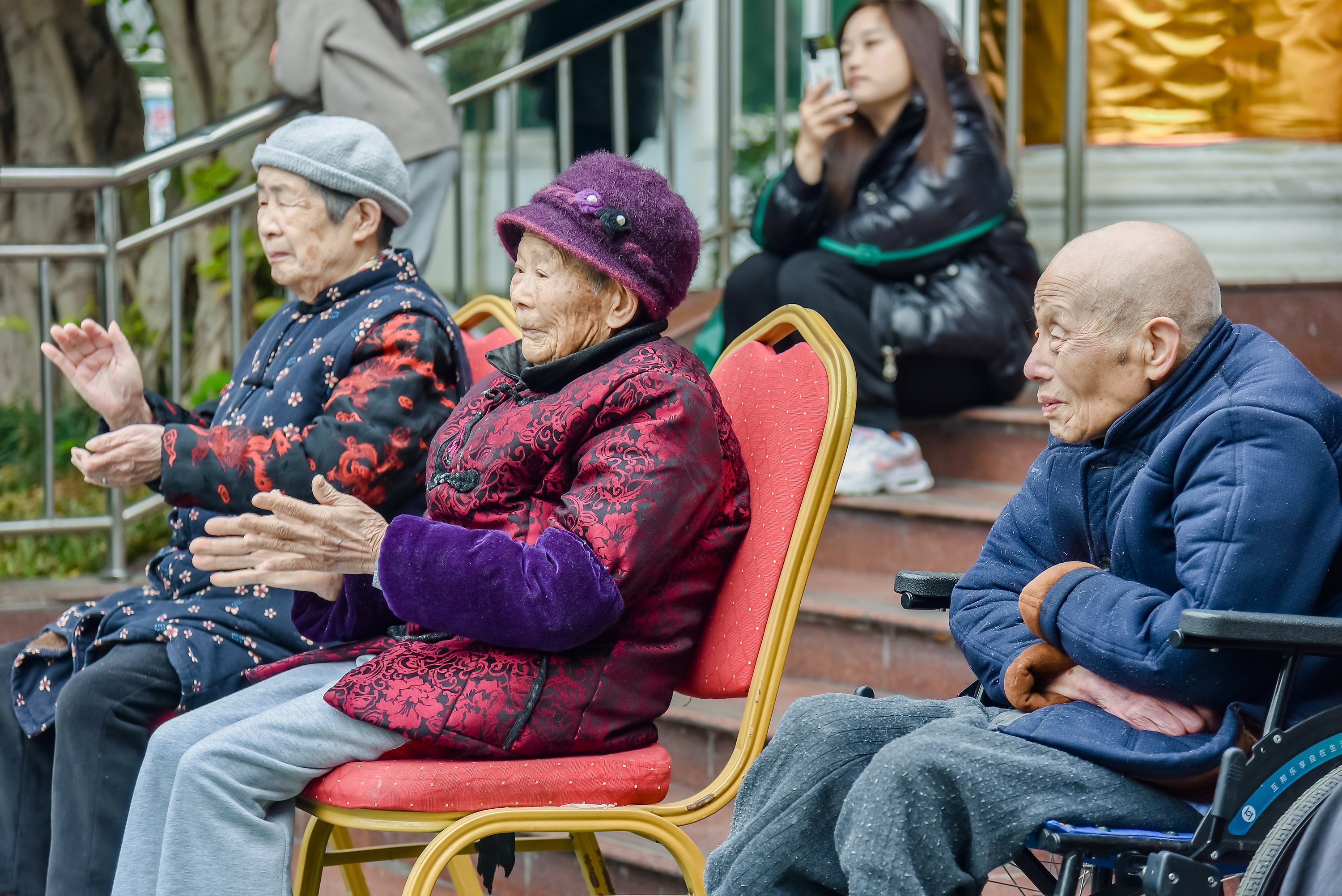 初中部弘扬雷锋精神 组织学生参加志愿者活动 初中部弘扬雷锋精神 组织学生参加志愿者活动