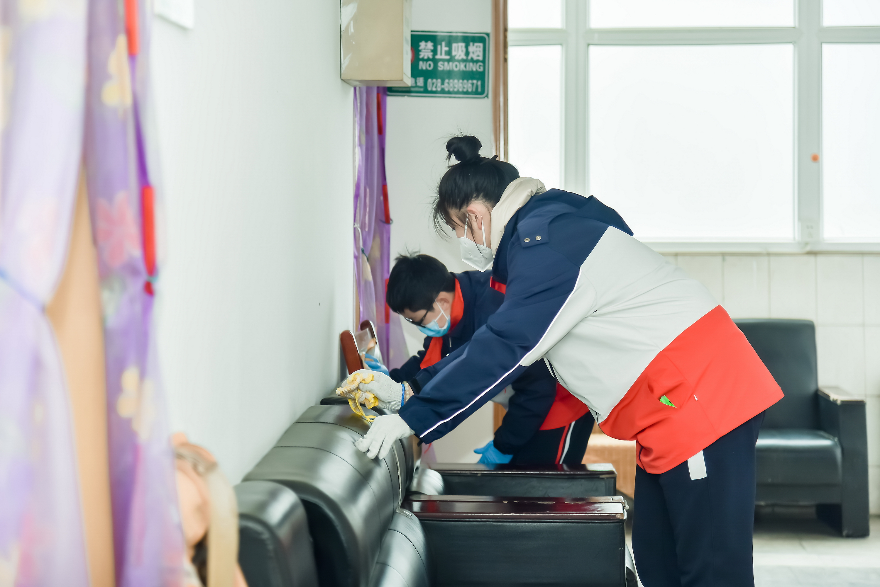 初中部弘扬雷锋精神 组织学生参加志愿者活动 初中部弘扬雷锋精神 组织学生参加志愿者活动