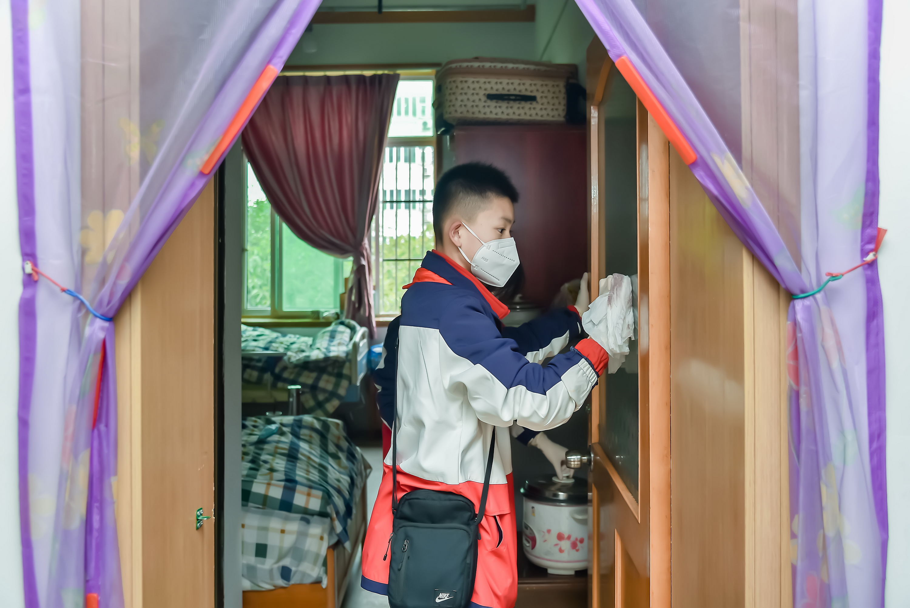 初中部弘扬雷锋精神 组织学生参加志愿者活动 初中部弘扬雷锋精神 组织学生参加志愿者活动