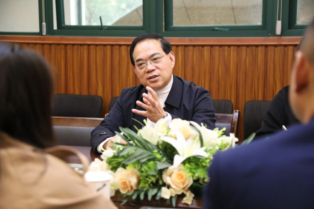 教育好景君须记，最是交流学习时——育仁菁英学校赴我校观摩研讨