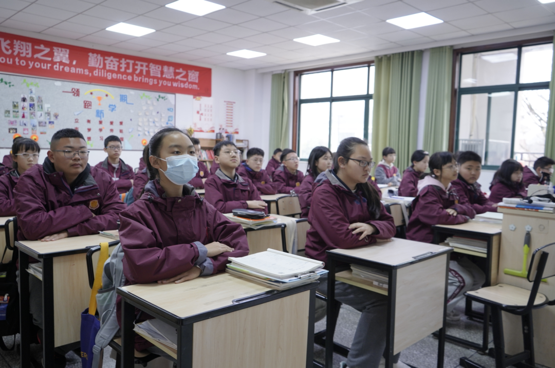 【创建文明城市】成都王府外国语学校“小手拉大手”倡议书