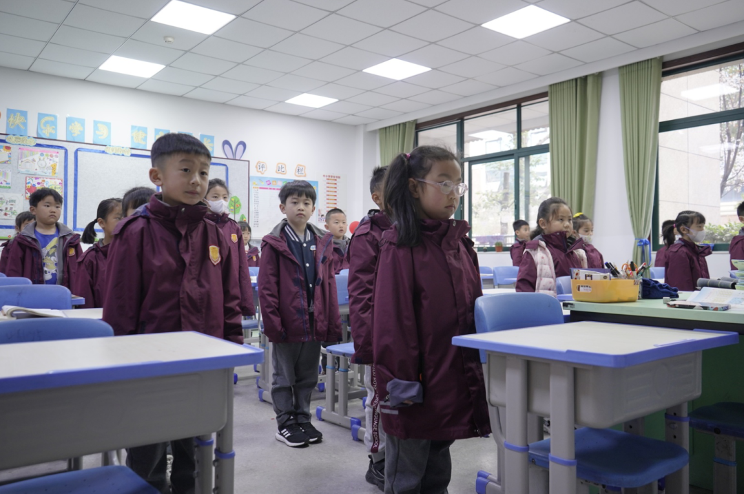 【创建文明城市】成都王府外国语学校“小手拉大手”倡议书