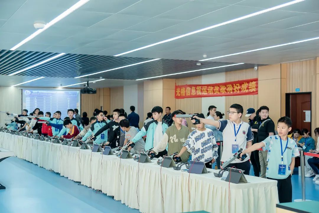 喜报来袭,新川的射击选手们角逐西南赛场,再创佳绩! 喜报来袭,新川的射击选手们角逐西南赛场,再创佳绩!
