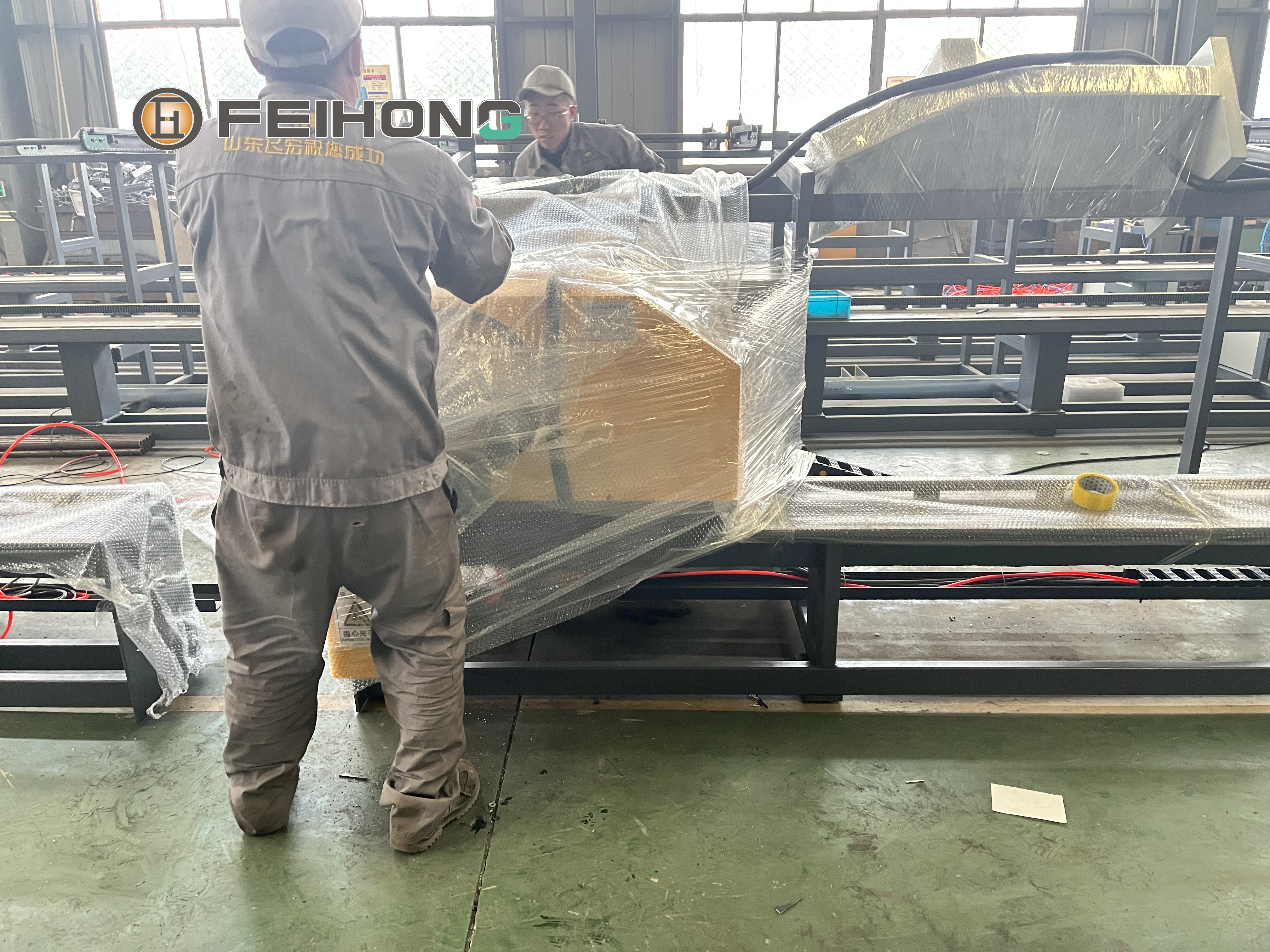 喜訊!熱烈慶祝飛宏1套智能鋼筋加工設(shè)備裝車(chē)完畢順利發(fā)出 喜訊!熱烈慶祝飛宏1套智能鋼筋加工設(shè)備裝車(chē)完畢順利發(fā)出