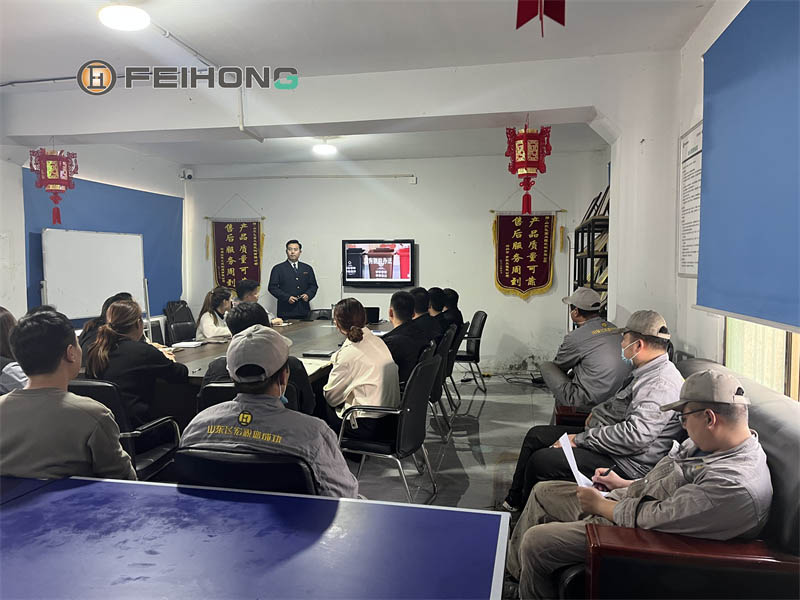 2023.3.8日公司生產(chǎn)部全員參加《環(huán)境法律法規(guī)知識培訓(xùn)》學(xué)習(xí)
