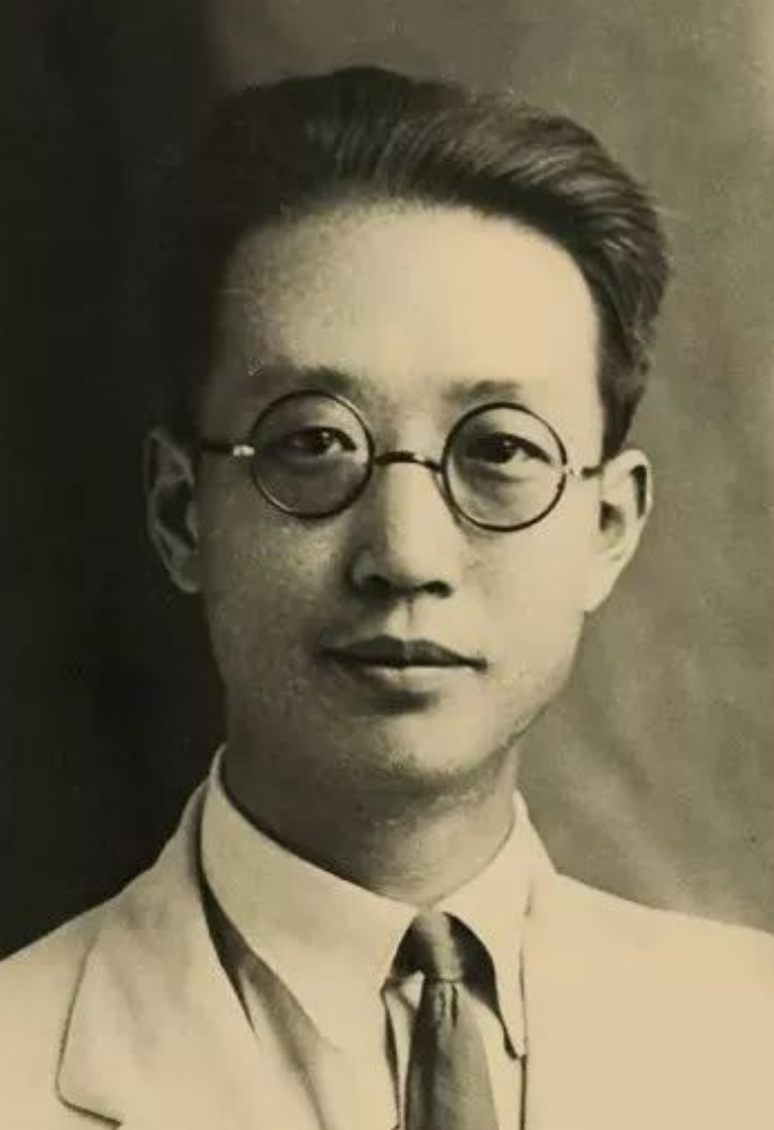 瞿秋白凭啥接替陈独秀,成为我党领导人?原因:和罗明纳兹有共鸣 瞿秋白凭啥接替陈独秀,成为我党领导人?原因:和罗明纳兹有共鸣