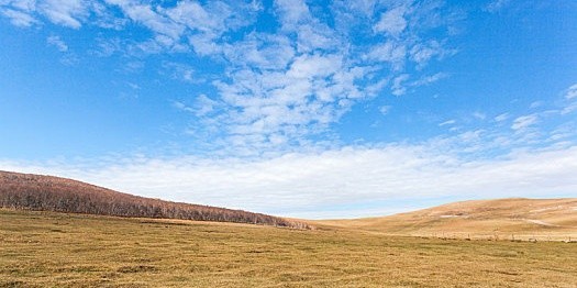 生态环境部：蓝天、碧水、净土三大保卫战成效显著