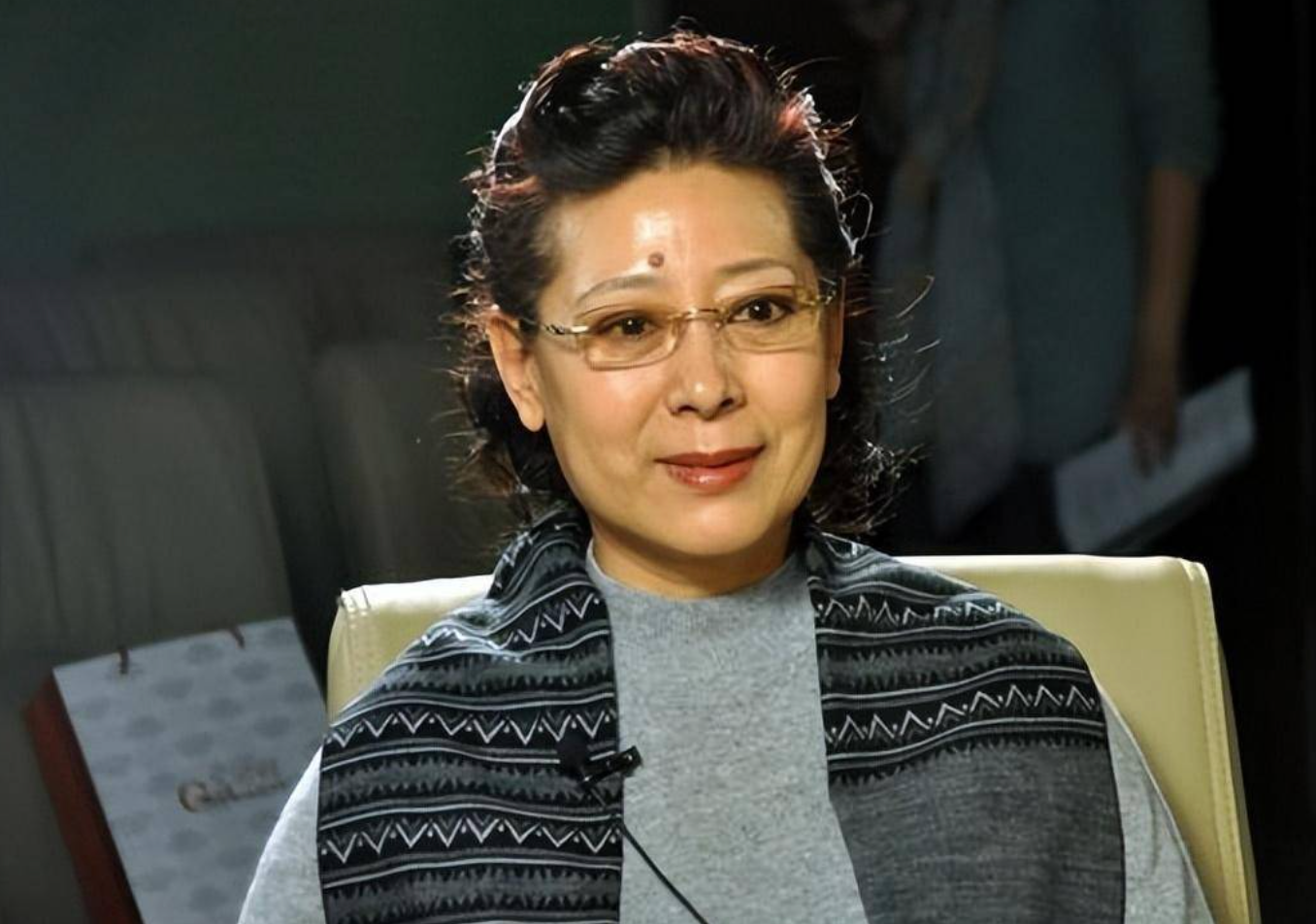 关牧村和王星军离婚33年后,她带儿子改嫁高官,他住美国至今单身 关牧村和王星军离婚33年后,她带儿子改嫁高官,他住美国至今单身