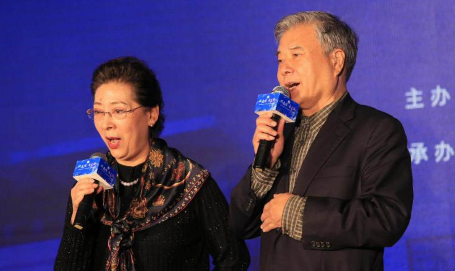 关牧村和王星军离婚33年后,她带儿子改嫁高官,他住美国至今单身 关牧村和王星军离婚33年后,她带儿子改嫁高官,他住美国至今单身