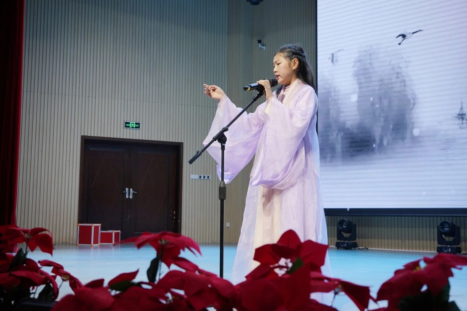 用经典浸润心灵，让阅读丰富人生——成都王府小学部开展“诗心飞扬”校园朗诵大赛