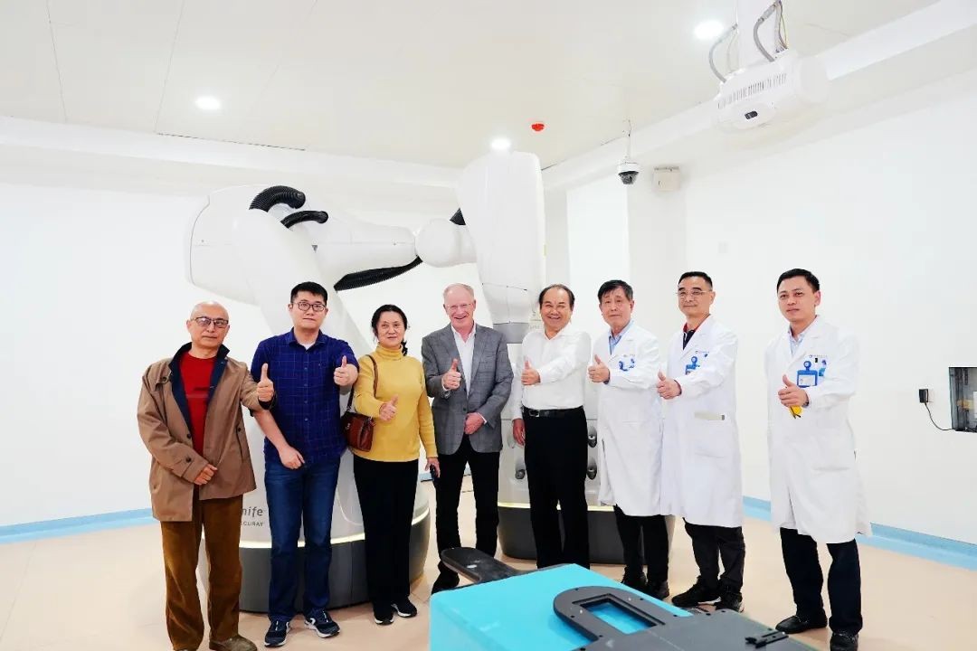 院内新闻|射波刀发明者约翰·艾德勒教授莅临我院参观交流学习