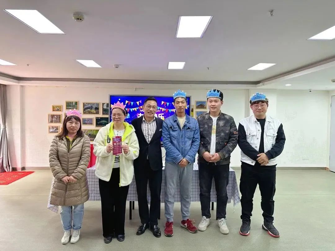坤达安3&4月员工生日会丨小Party，大感动