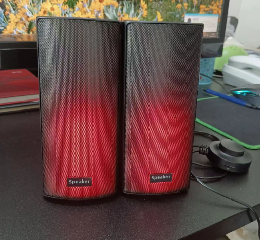 乐儿飞 E-1080 AUX频谱灯/线控/蓝牙/ TF卡/耳机