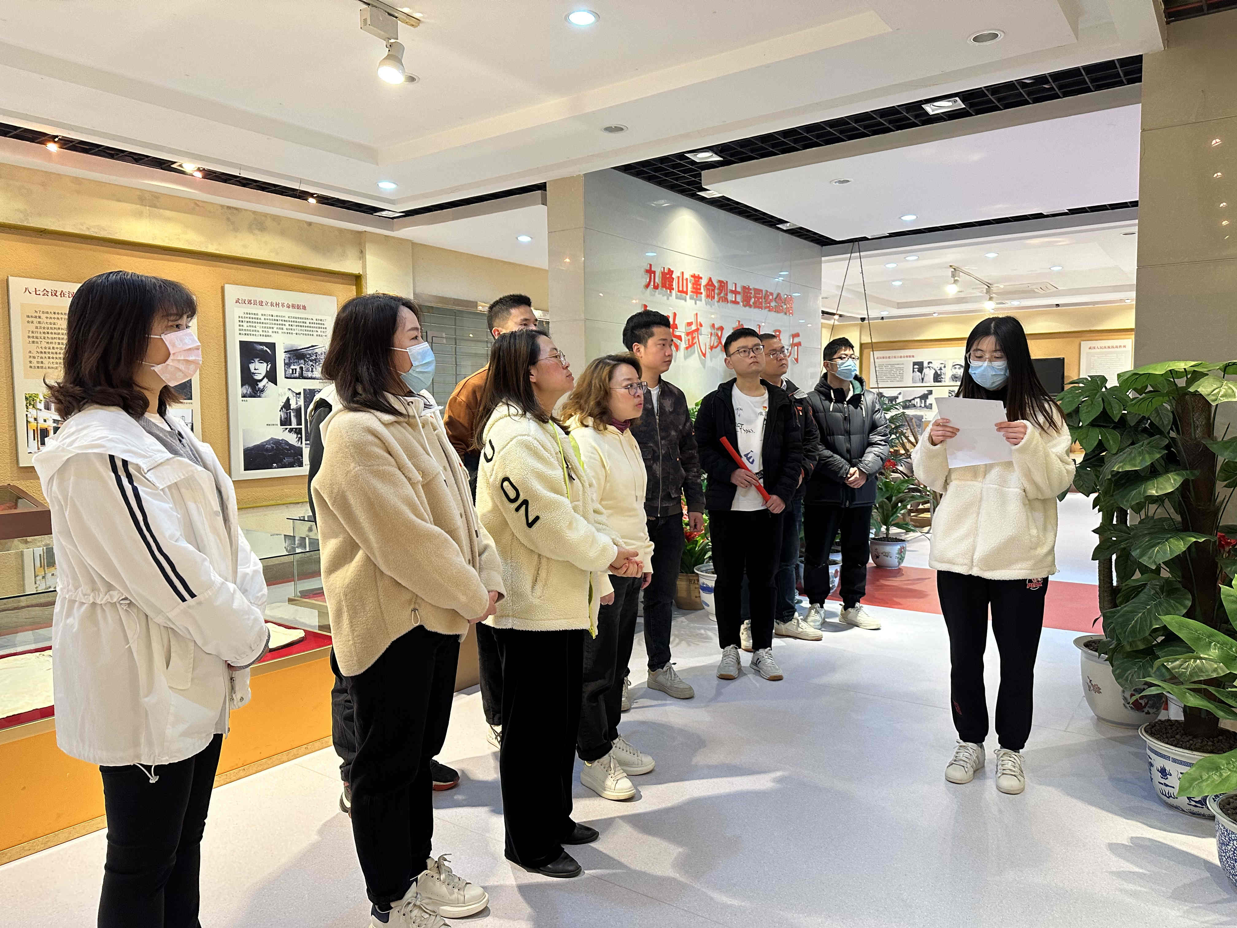 坤达安党日活动丨清明祭英烈，传承中华魂