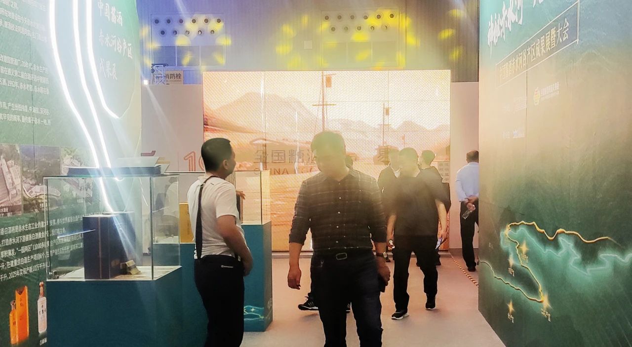 第108届全国糖酒商品交易会│铭濠科技视频玻璃助力糖酒会展示宣传