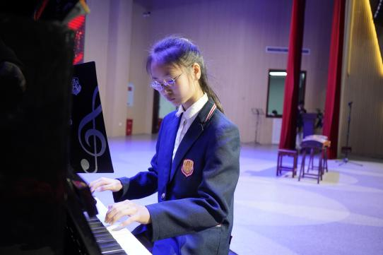 王府春之声，奏响新乐章——成都王府外国语学校器乐专场音乐会