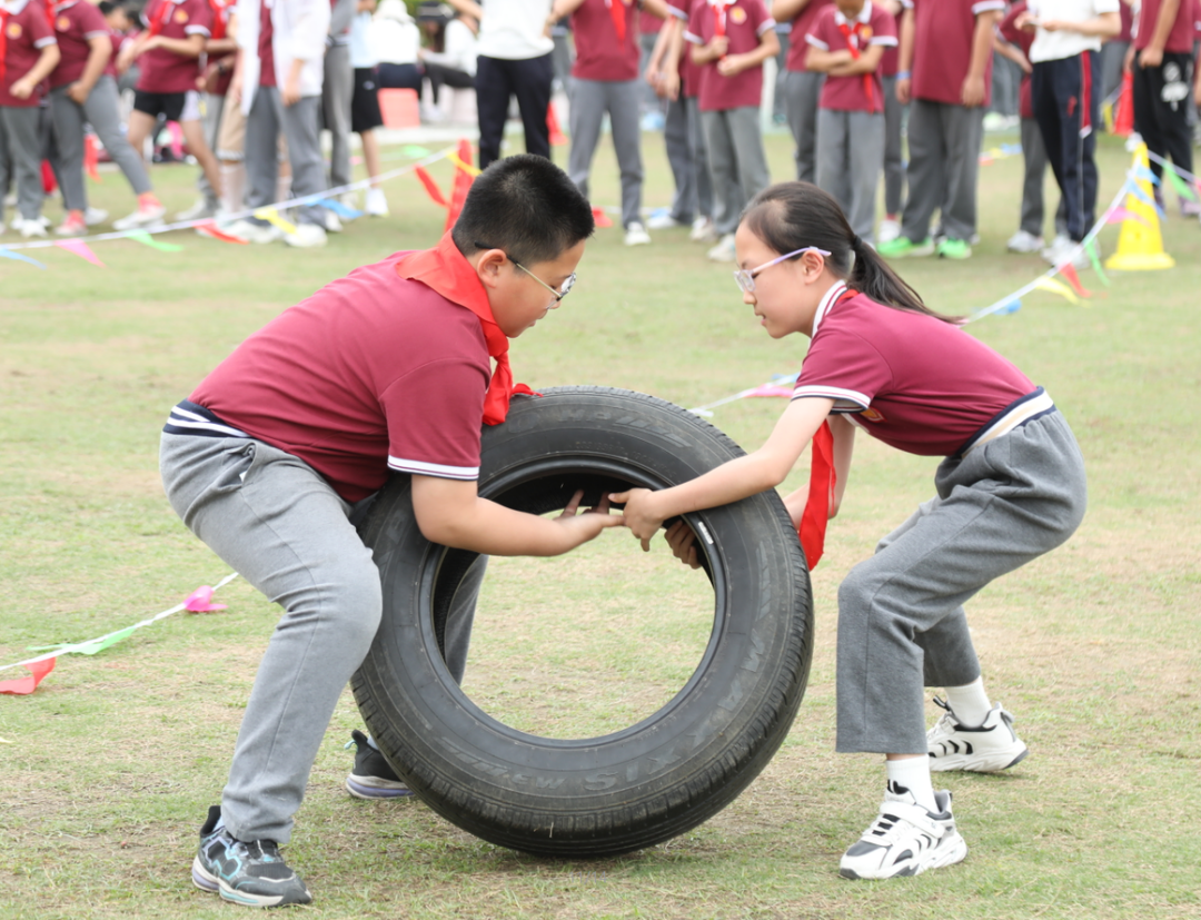 爱成都，迎大运——成都王府外国语学校第三届趣味运动会圆满举行