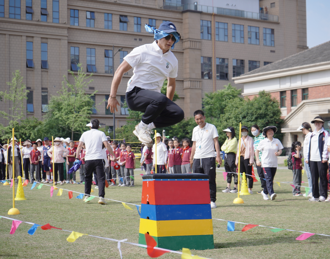 爱成都，迎大运——成都王府外国语学校第三届趣味运动会圆满举行
