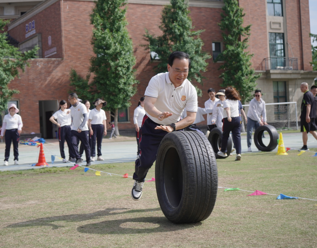 爱成都，迎大运——成都王府外国语学校第三届趣味运动会圆满举行
