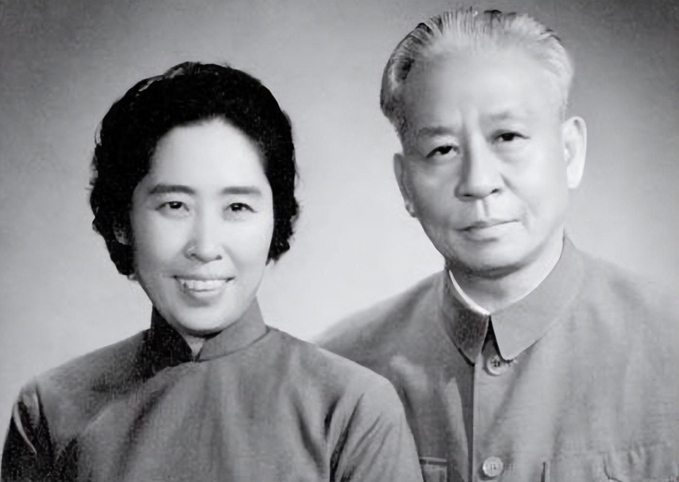 88年王光美拜访林若却被拒,第二天独自前往,进入家门后惊诧不已 88年王光美拜访林若却被拒,第二天独自前往,进入家门后惊诧不已