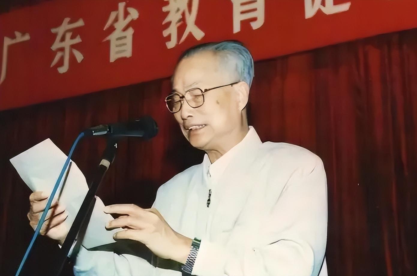 88年王光美拜访林若却被拒,第二天独自前往,进入家门后惊诧不已 88年王光美拜访林若却被拒,第二天独自前往,进入家门后惊诧不已