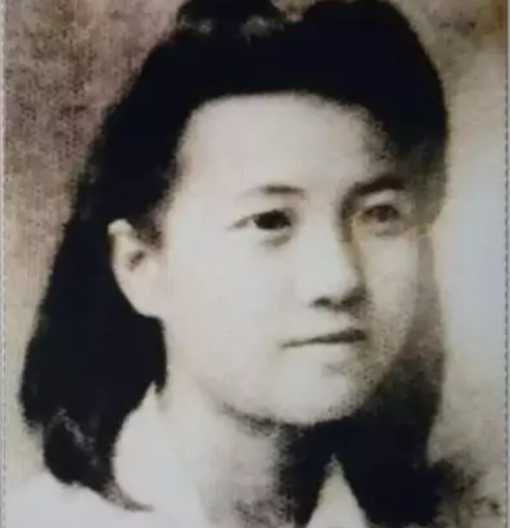 88年王光美拜访林若却被拒,第二天独自前往,进入家门后惊诧不已 88年王光美拜访林若却被拒,第二天独自前往,进入家门后惊诧不已