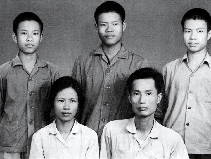 88年王光美拜访林若却被拒,第二天独自前往,进入家门后惊诧不已 88年王光美拜访林若却被拒,第二天独自前往,进入家门后惊诧不已