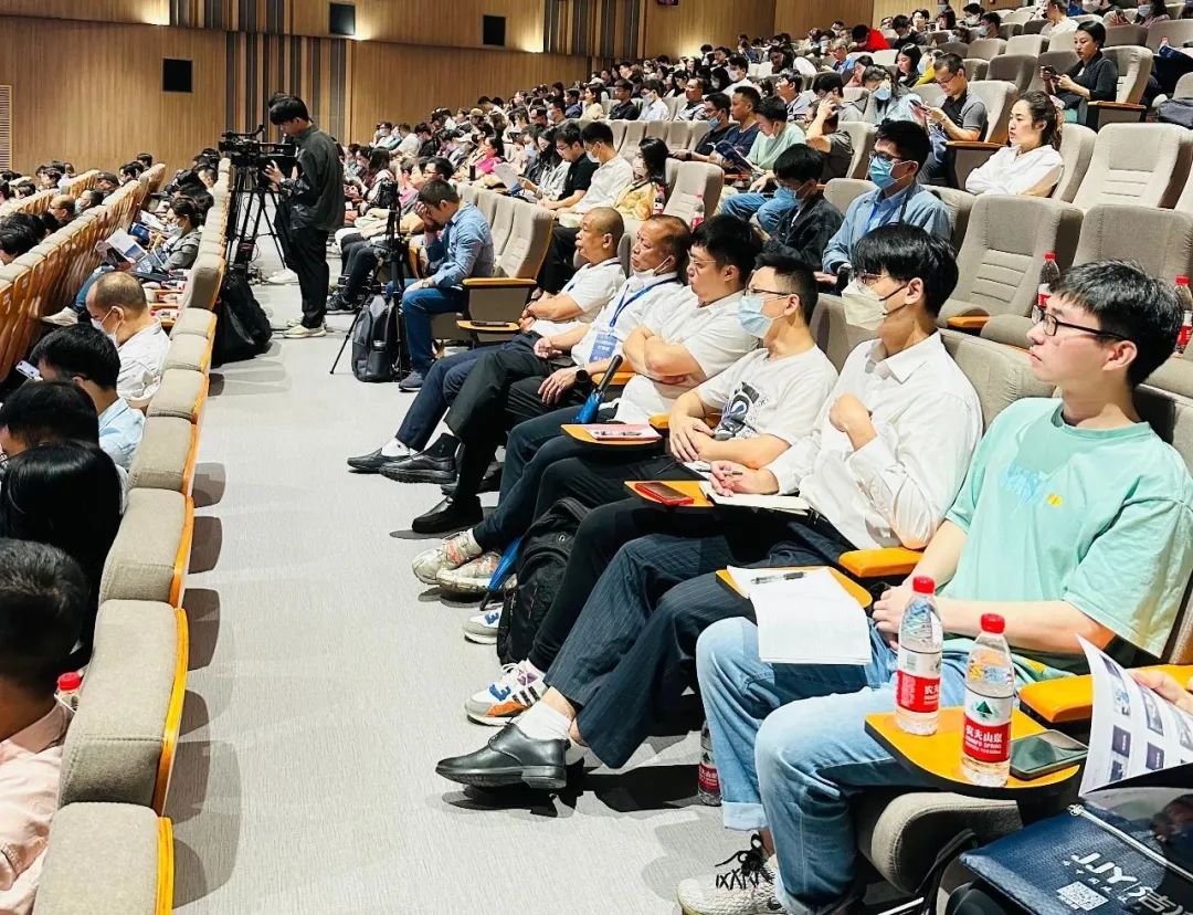 “医院手术室智能化应用技术培训”继续教育项目在深圳举行
