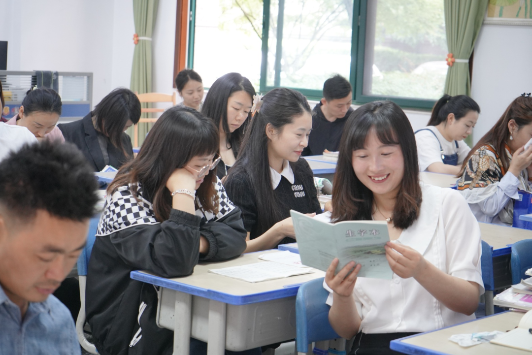 双向奔赴话成长，家校携手育未来——成都王府小学部家长开放日活动