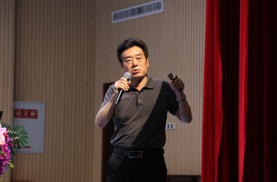 学思悟行，共谋教育未来——成都大学校长培训班一行到成都王府学校跟岗学习